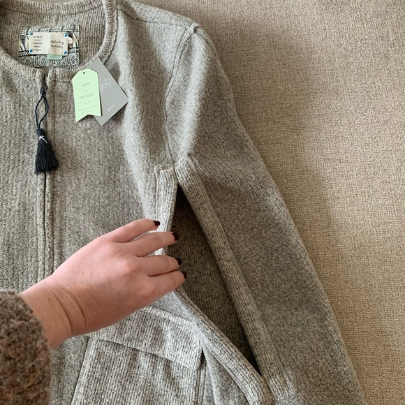 NWT Anthropologie Whimbrel Cape - small - Picture 3 of 7